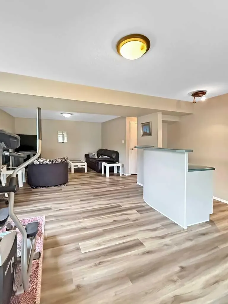 61 Blueberry Dive Whitecourt AB T7S 1R4