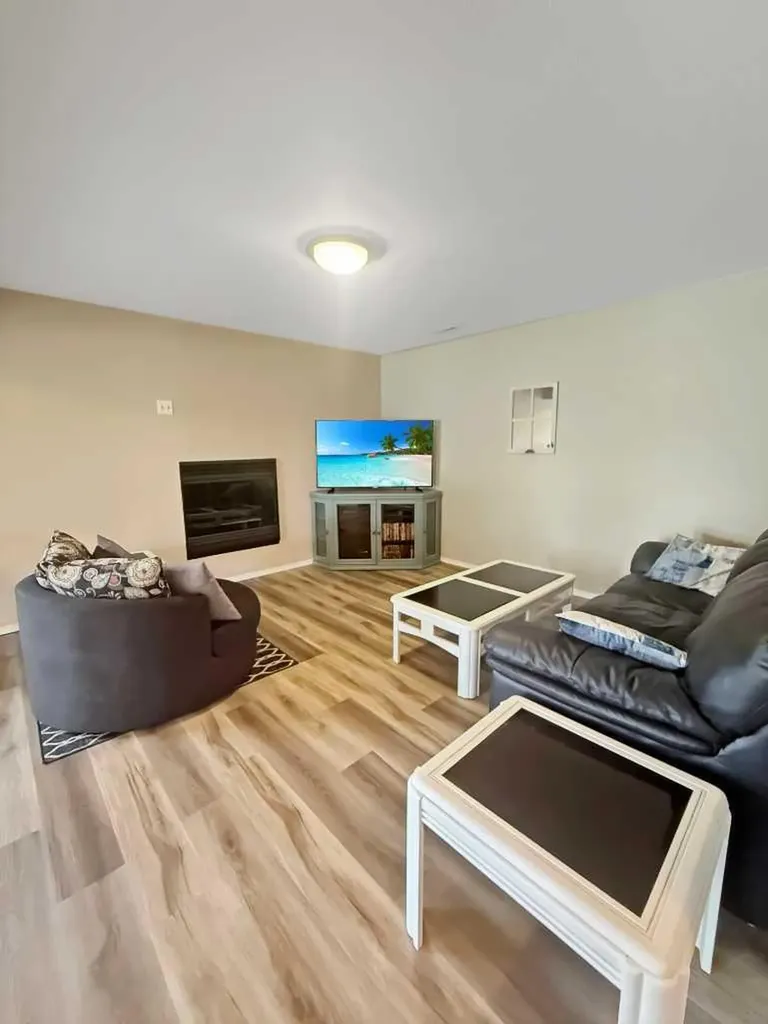 61 Blueberry Dive Whitecourt AB T7S 1R4