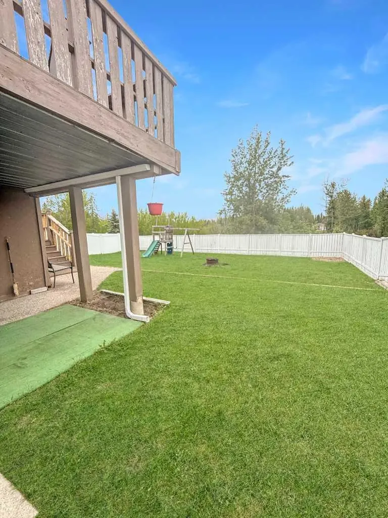 61 Blueberry Dive Whitecourt AB T7S 1R4