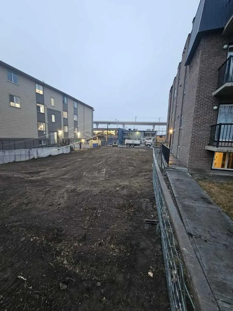 1910 11 Avenue SW Calgary AB T3C 0N8