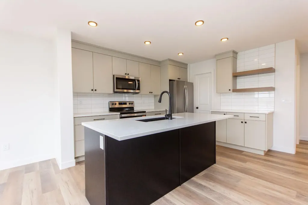 57 Lincoln Street Sylvan Lake AB T4S 0V4