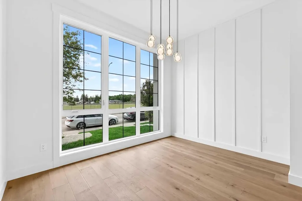 1119 Regal Crescent NE Calgary AB T2E 5H2