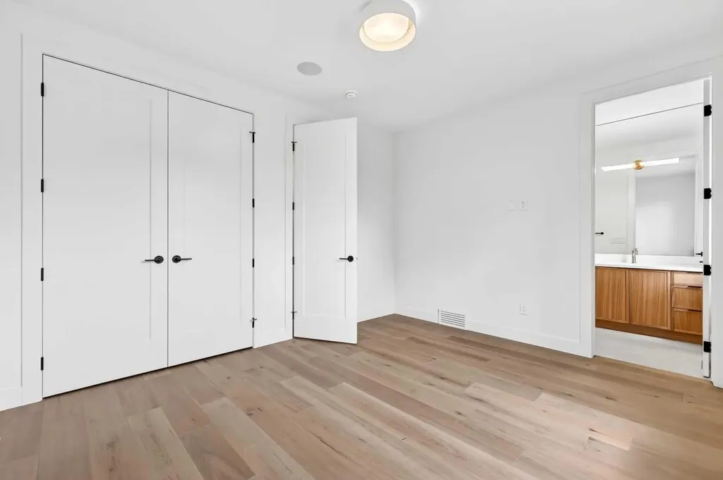 1119 Regal Crescent NE Calgary AB T2E 5H2