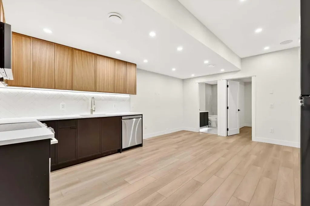 1119 Regal Crescent NE Calgary AB T2E 5H2