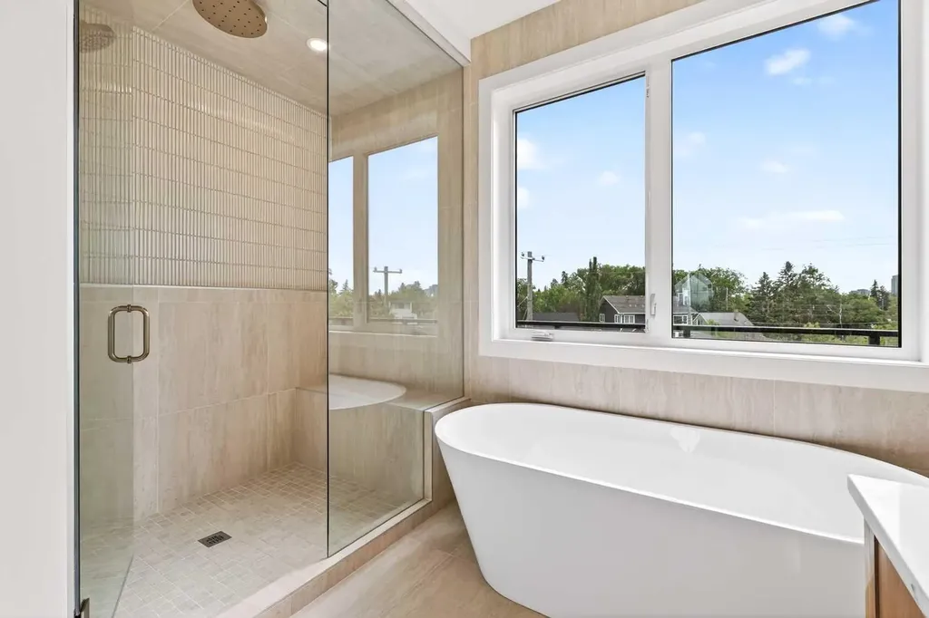 1119 Regal Crescent NE Calgary AB T2E 5H2