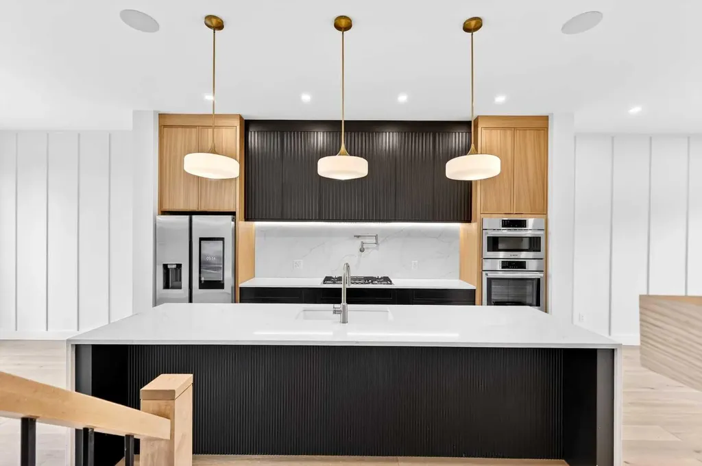 1119 Regal Crescent NE Calgary AB T2E 5H2