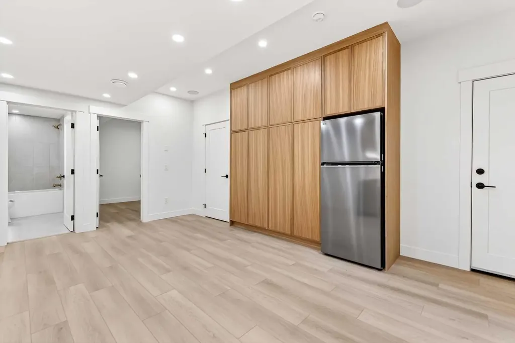 1119 Regal Crescent NE Calgary AB T2E 5H2