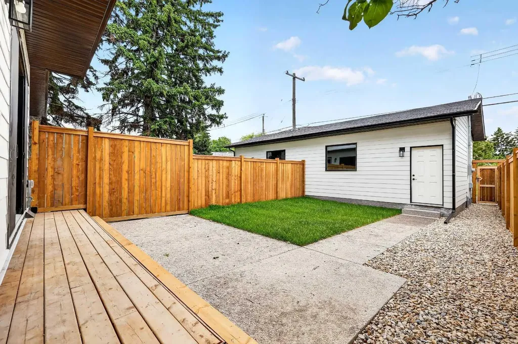 1119 Regal Crescent NE Calgary AB T2E 5H2