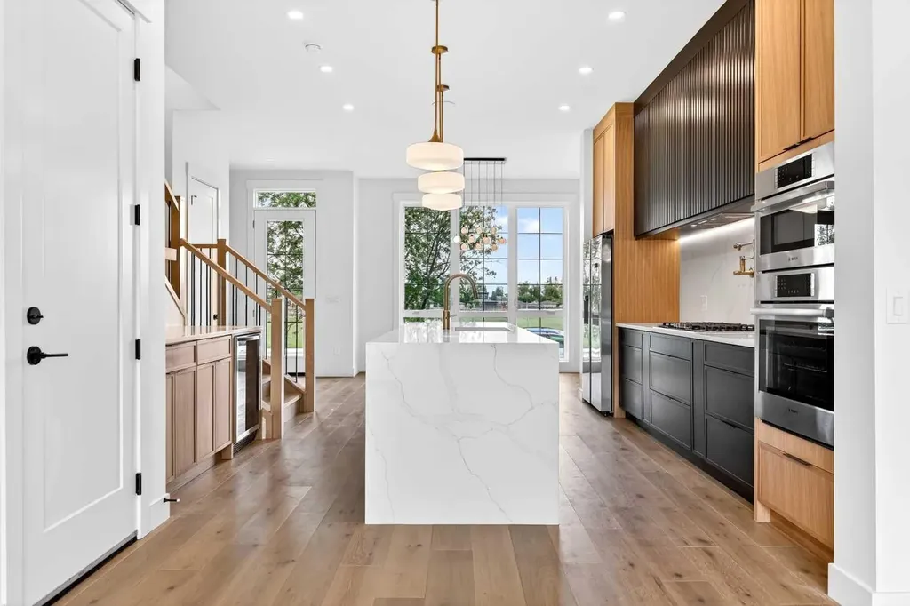 1119 Regal Crescent NE Calgary AB T2E 5H2