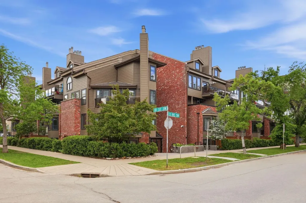 1111 13 Avenue SW Calgary AB T2R 0L7