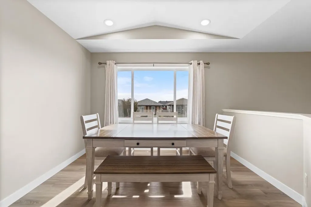 4428 74 Street Camrose AB T4V5C8