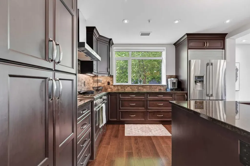 211 Quarry Way SE Calgary AB T2C 5M6