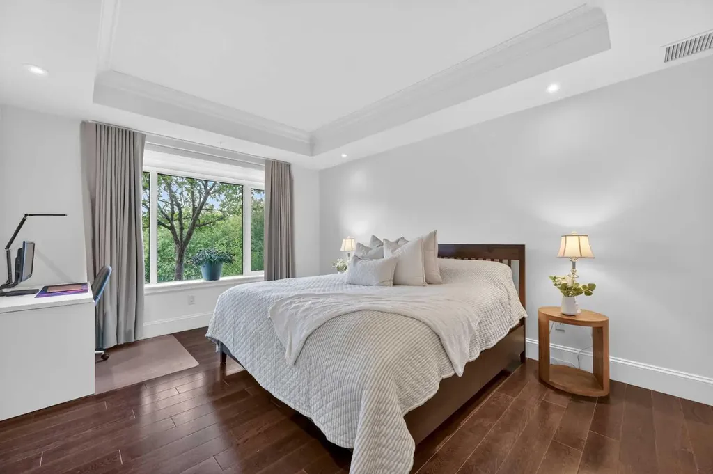 211 Quarry Way SE Calgary AB T2C 5M6