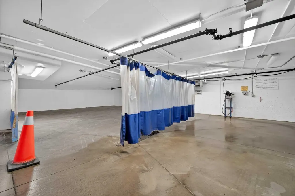 211 Quarry Way SE Calgary AB T2C 5M6