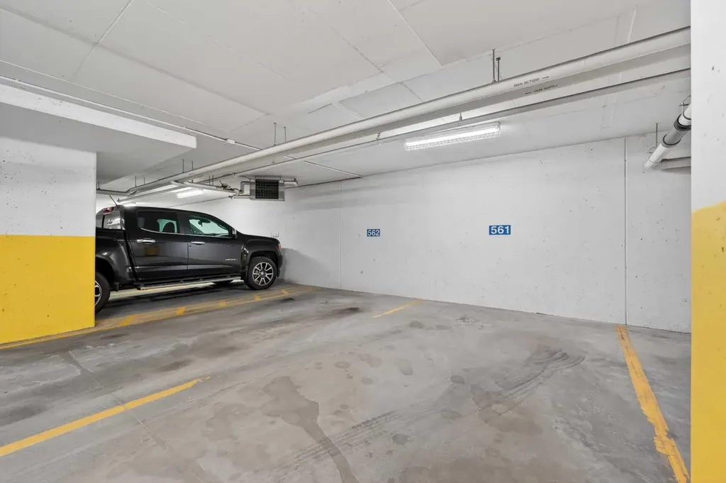 211 Quarry Way SE Calgary AB T2C 5M6