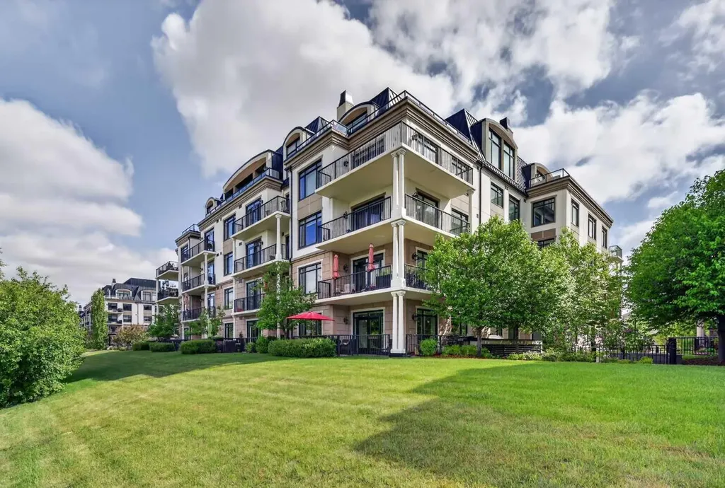 211 Quarry Way SE Calgary AB T2C 5M6