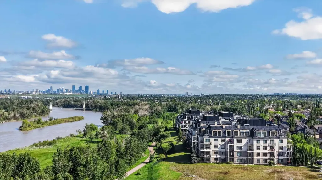211 Quarry Way SE Calgary AB T2C 5M6