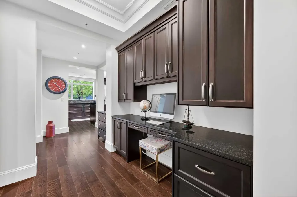 211 Quarry Way SE Calgary AB T2C 5M6