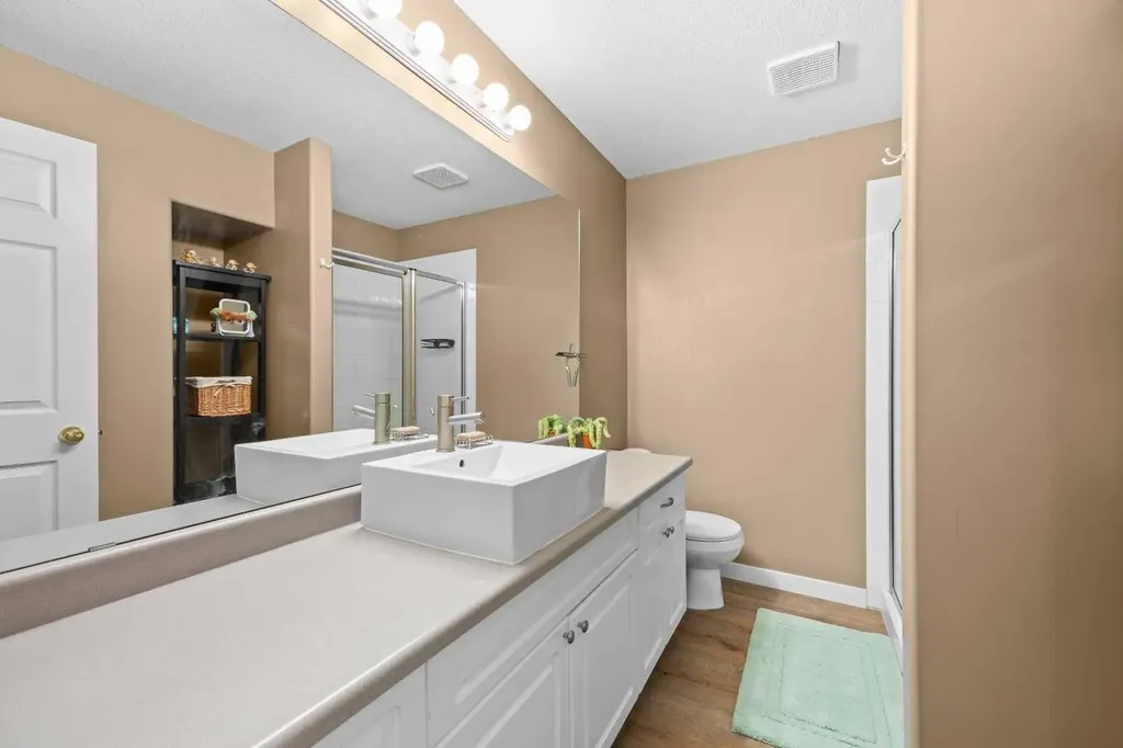929 Sierra Morena Court SW Calgary AB T3H 3R3