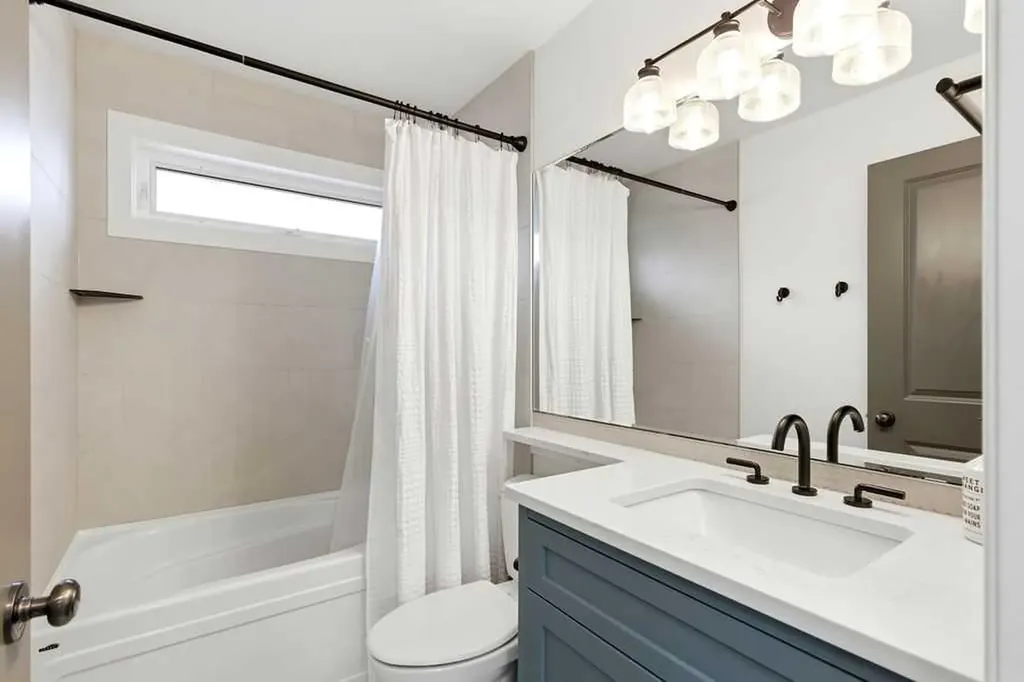 613 24 Avenue NW Calgary AB t2m 1x6
