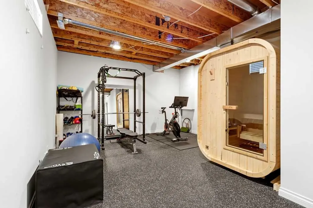 613 24 Avenue NW Calgary AB t2m 1x6