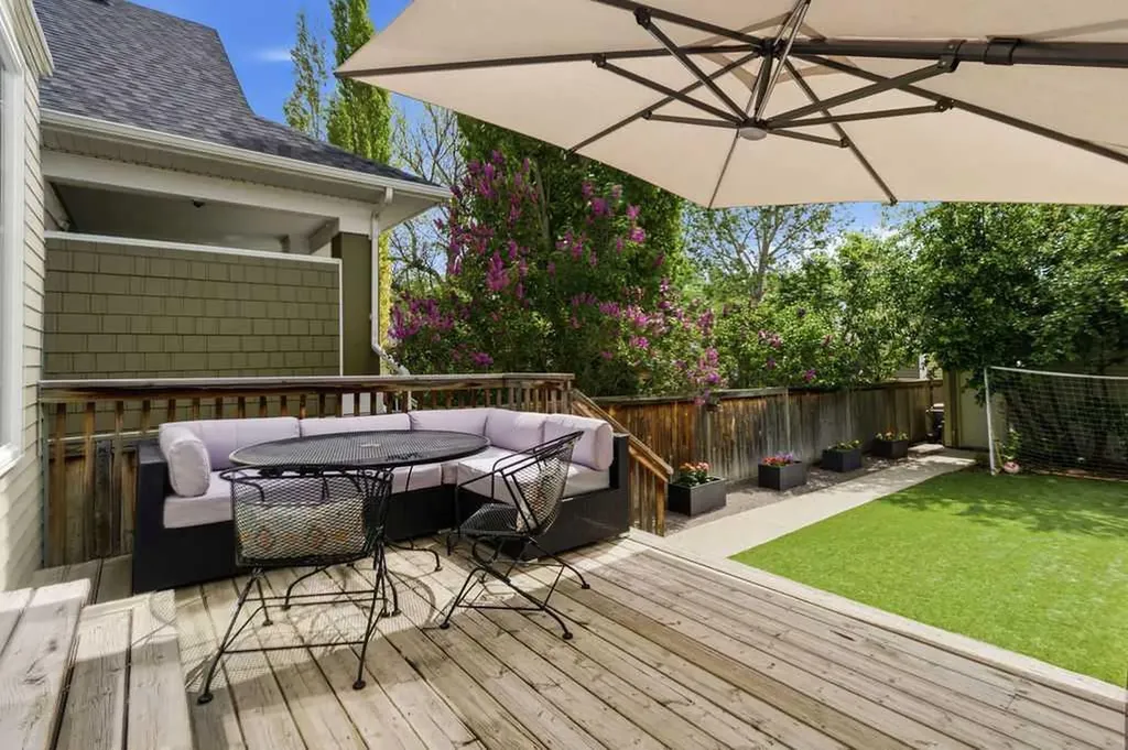 613 24 Avenue NW Calgary AB t2m 1x6