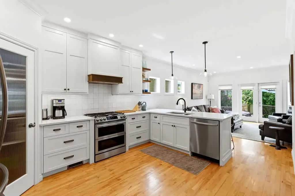 613 24 Avenue NW Calgary AB t2m 1x6