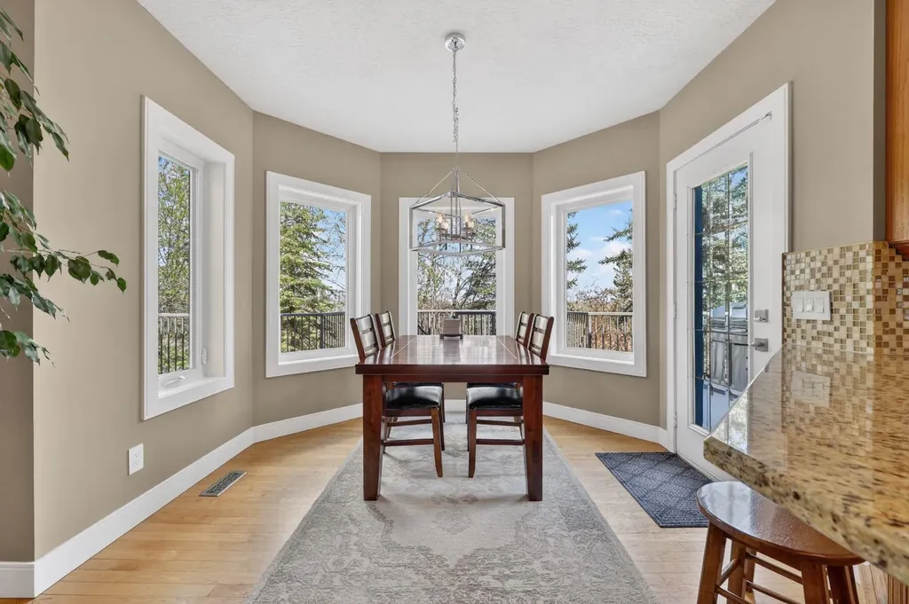 222 Diamond Drive SE Calgary AB T2J 7C8
