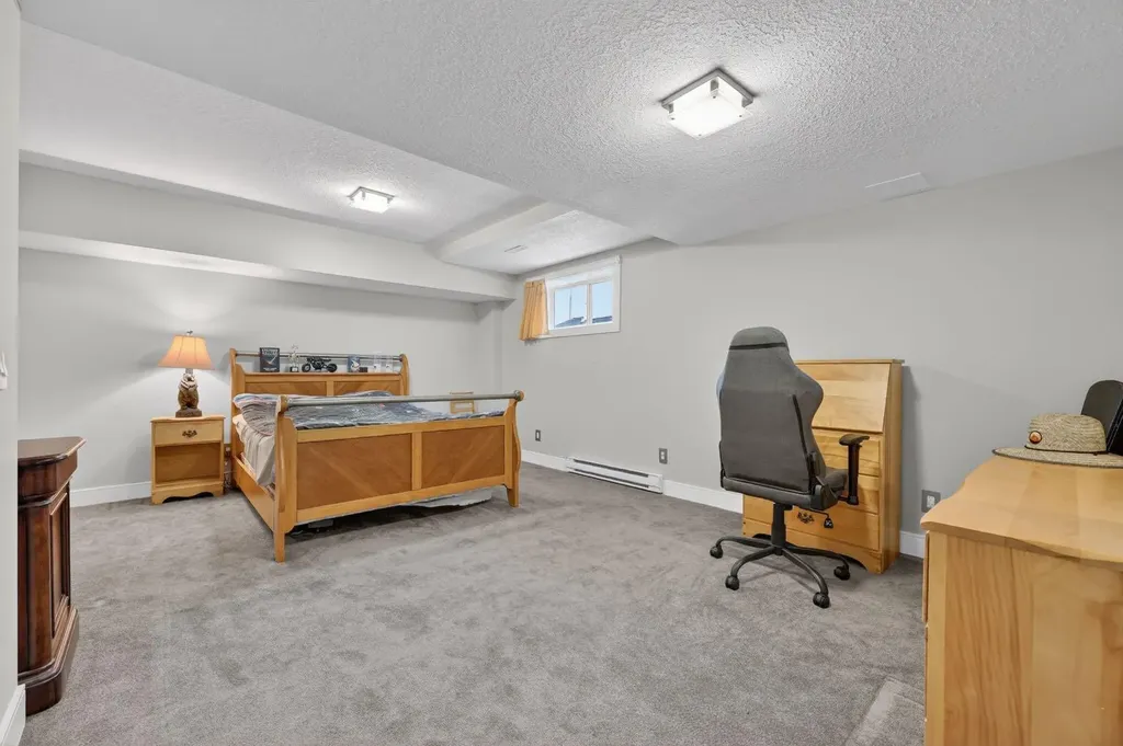 222 Diamond Drive SE Calgary AB T2J 7C8