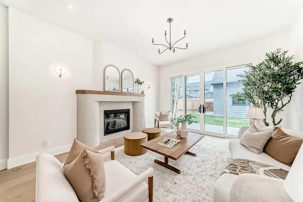 2034 52 Avenue SW Calgary AB T3E 1K1