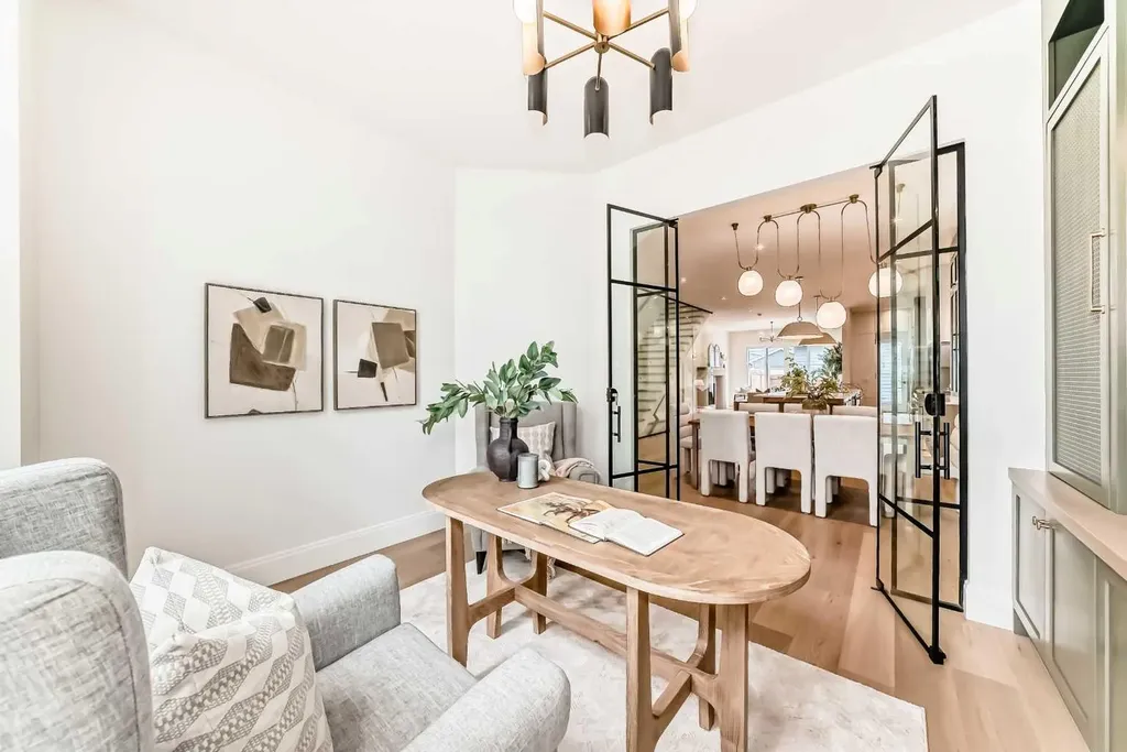 2034 52 Avenue SW Calgary AB T3E 1K1