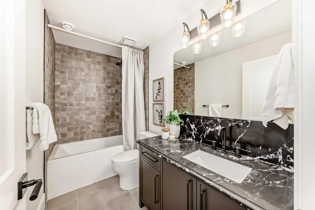 2034 52 Avenue SW Calgary AB T3E 1K1