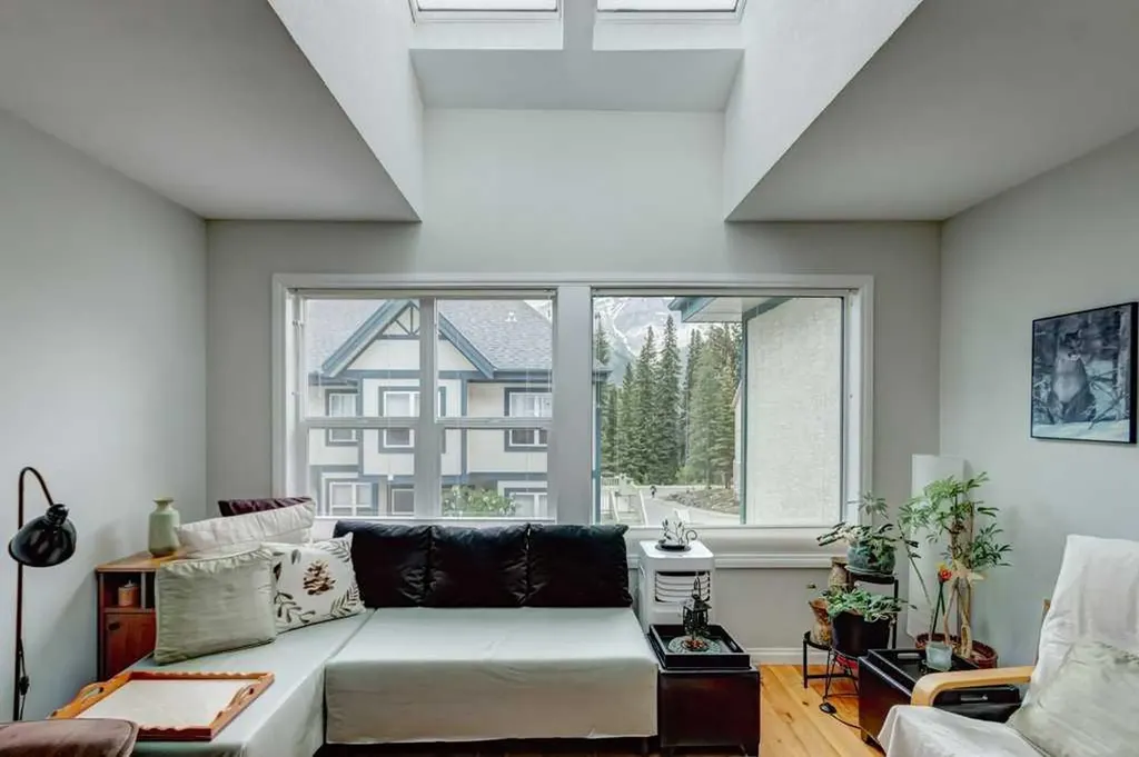 125 Cave Avenue Banff AB T1l 1E7