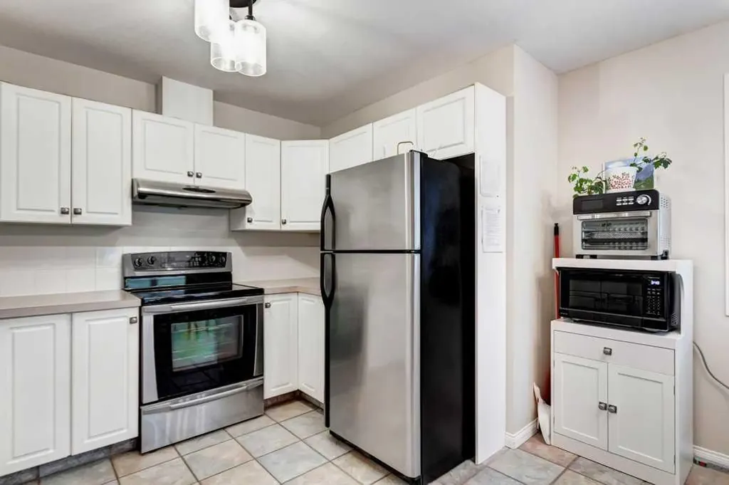 125 Cave Avenue Banff AB T1l 1E7