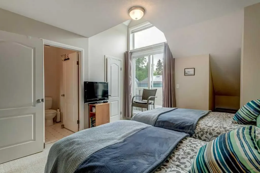 125 Cave Avenue Banff AB T1l 1E7