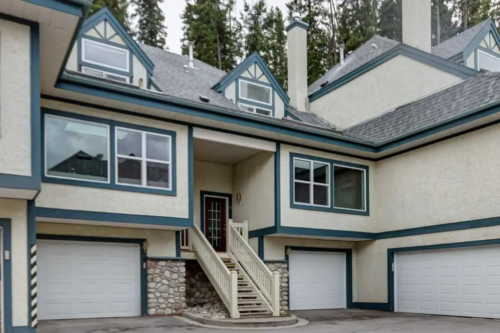 125 Cave Avenue Banff AB T1l 1E7