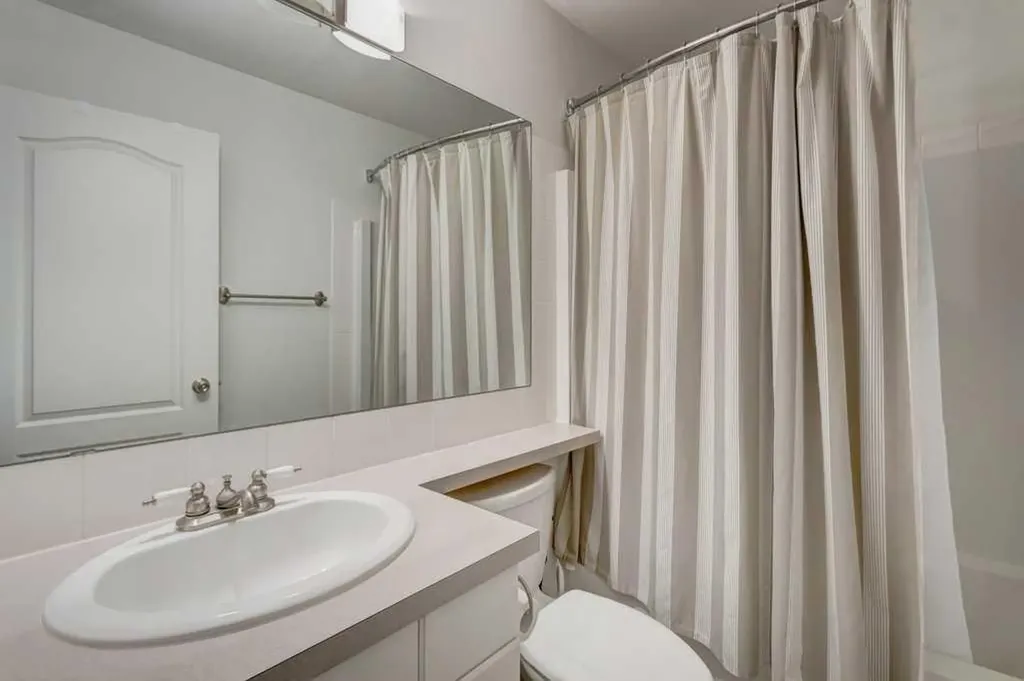 125 Cave Avenue Banff AB T1l 1E7