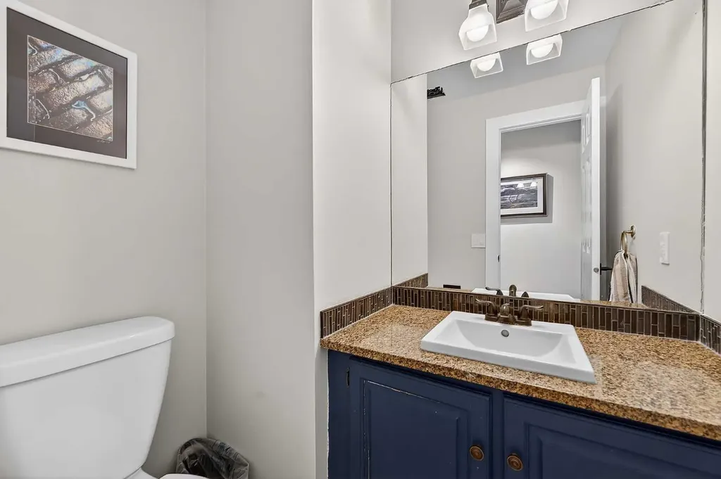 448 Strathcona Drive SW Calgary AB T3H 1M3