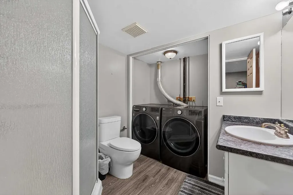 448 Strathcona Drive SW Calgary AB T3H 1M3