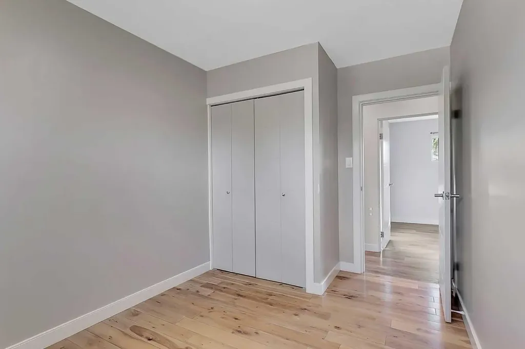 3918 37 Avenue Red Deer AB T4N 2T2