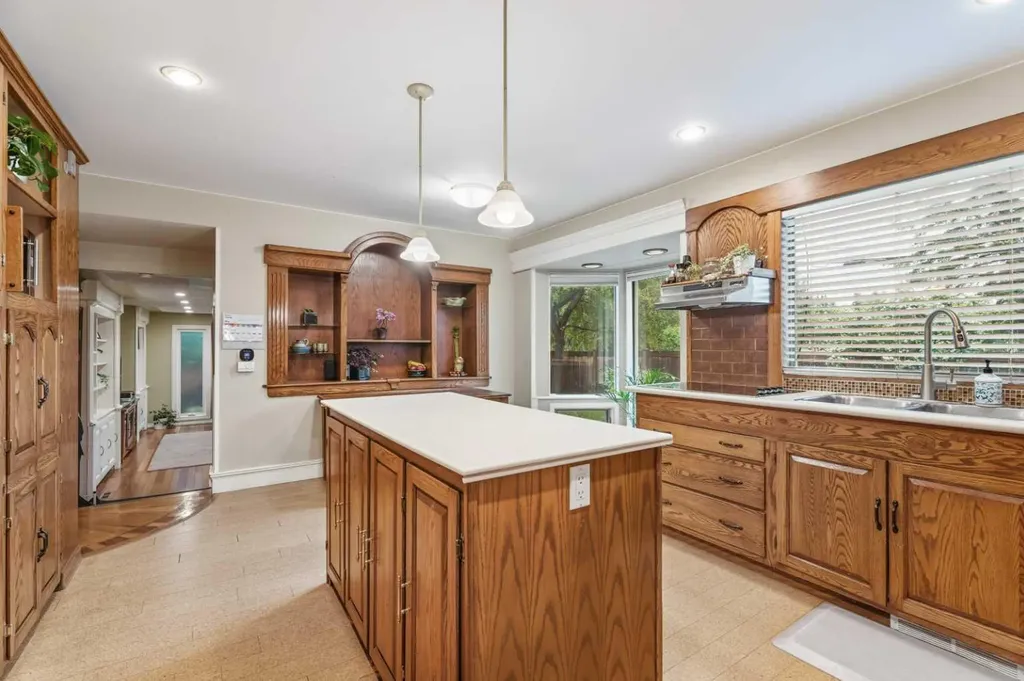 411 Wilderness Place SE Calgary AB T2J 2G4