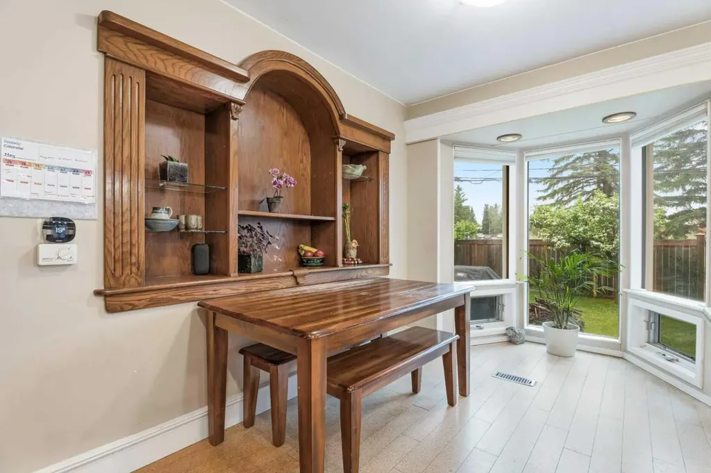 411 Wilderness Place SE Calgary AB T2J 2G4