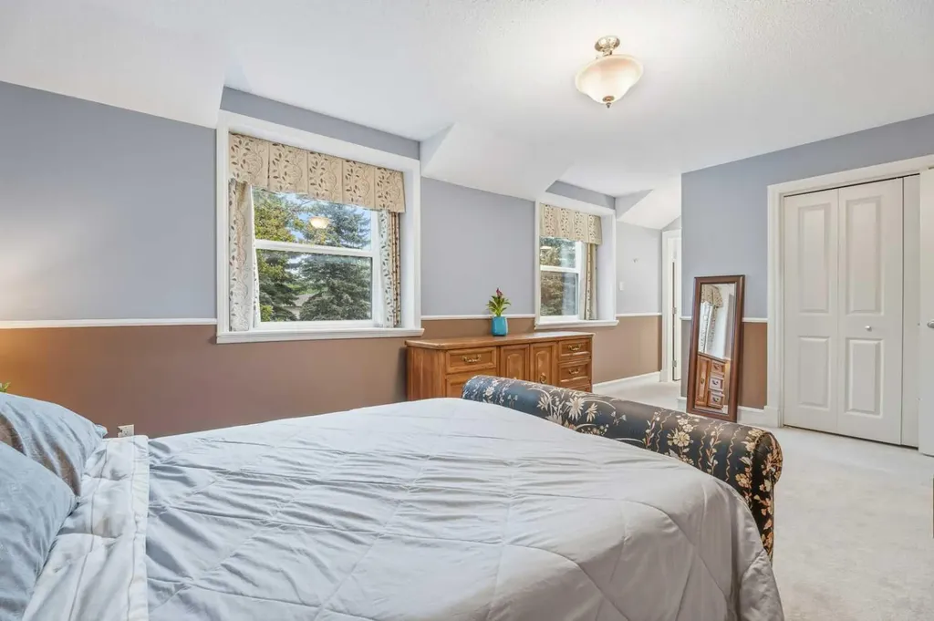 411 Wilderness Place SE Calgary AB T2J 2G4
