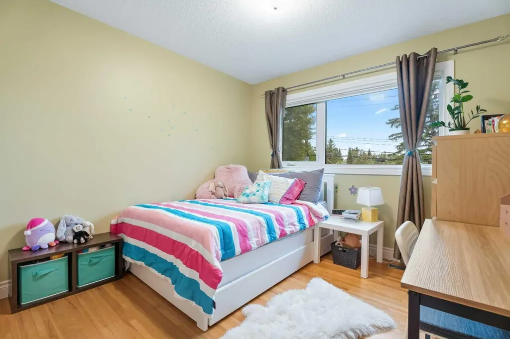 411 Wilderness Place SE Calgary AB T2J 2G4