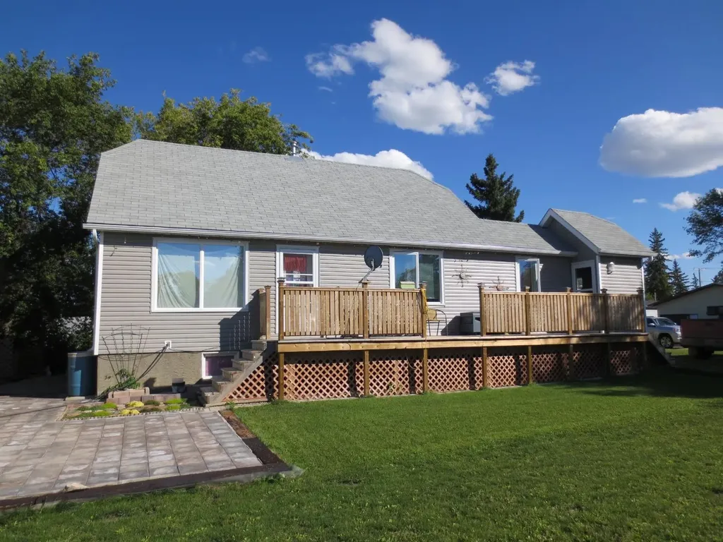 214 2nd Avenue W Maidstone SK S0M 1M0