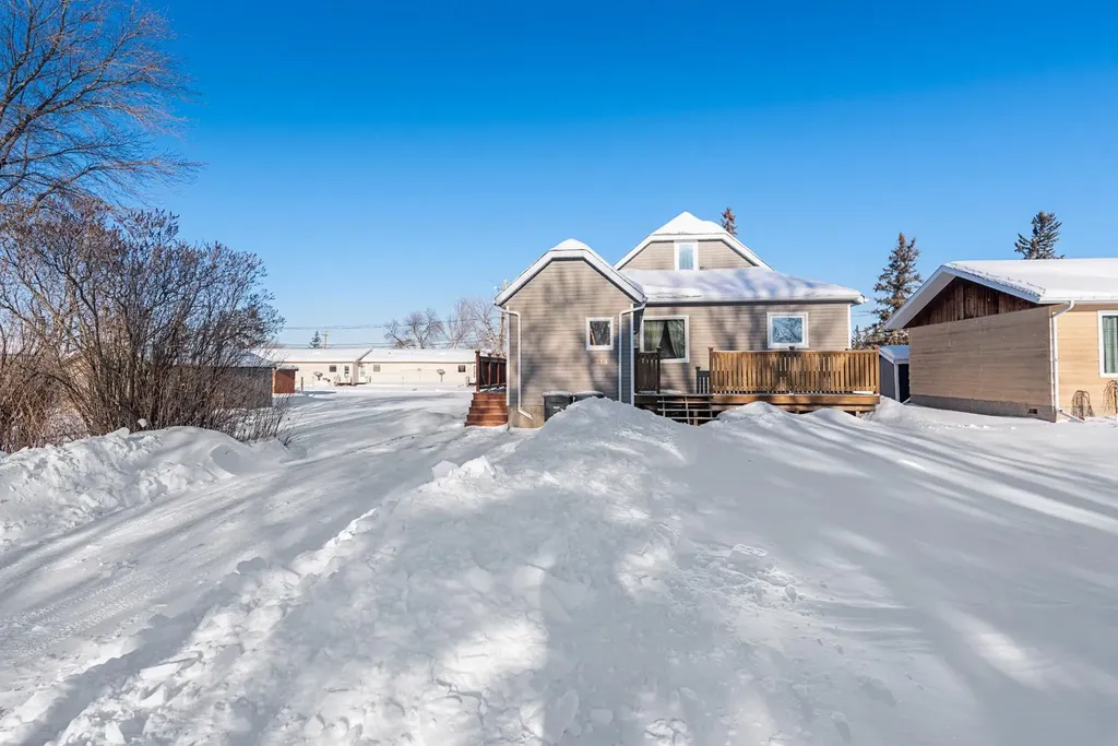214 2nd Avenue W Maidstone SK S0M 1M0