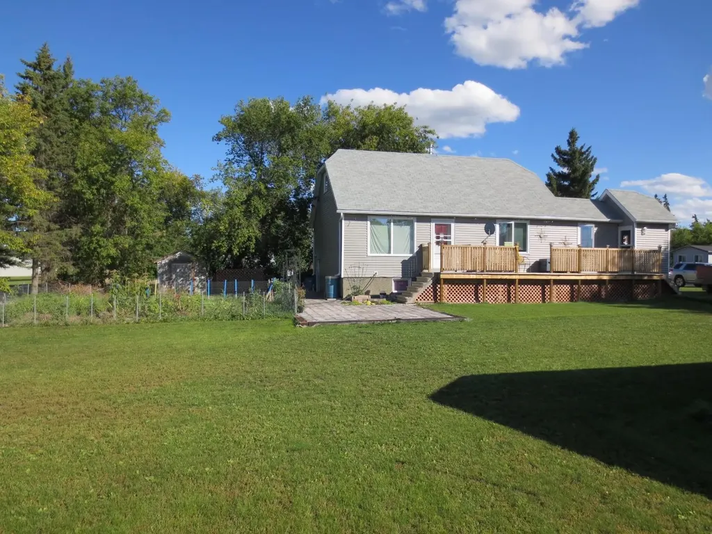 214 2nd Avenue W Maidstone SK S0M 1M0