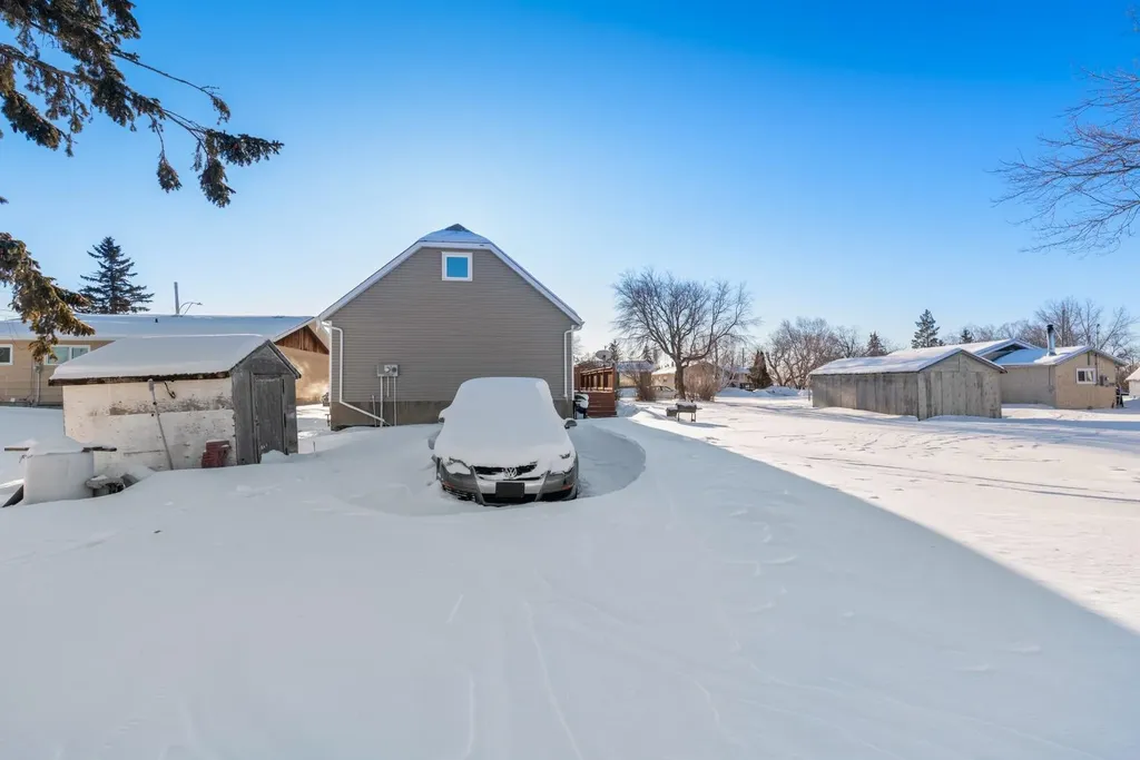 214 2nd Avenue W Maidstone SK S0M 1M0