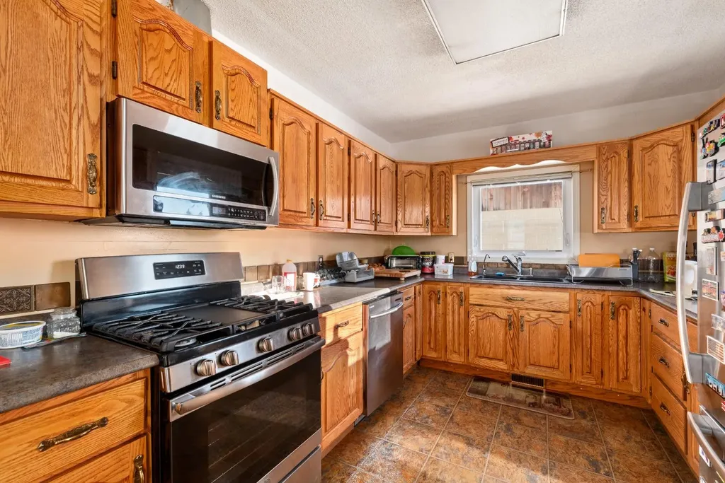 214 2nd Avenue W Maidstone SK S0M 1M0