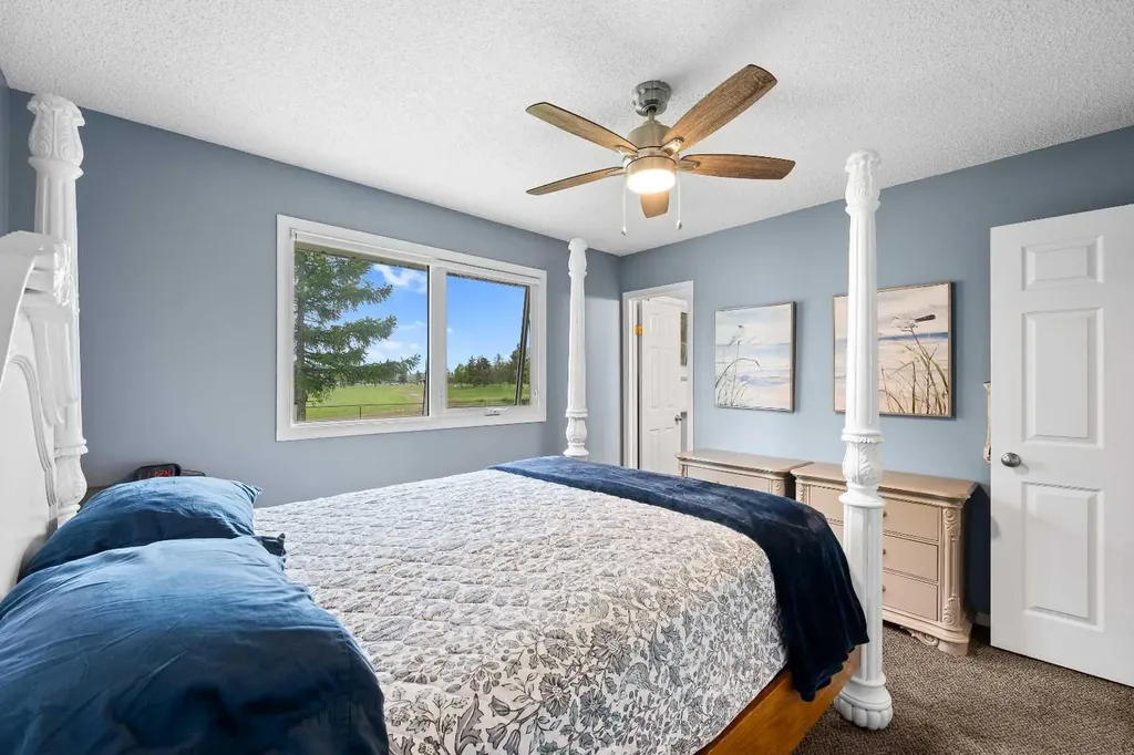 5609 35 Street Lloydminster AB T9V 1S1
